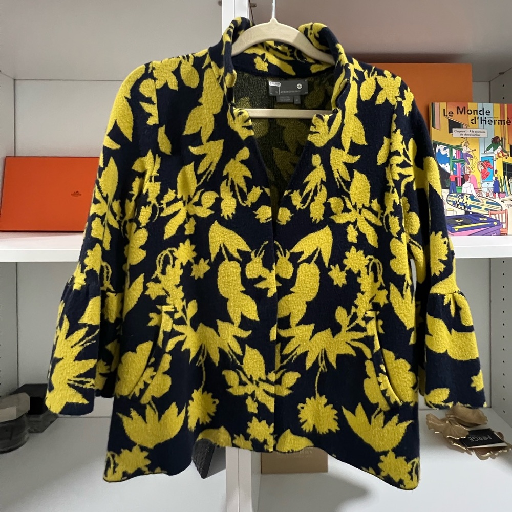 {Anthropologie} Navy and Yellow Bold Print Cardigan